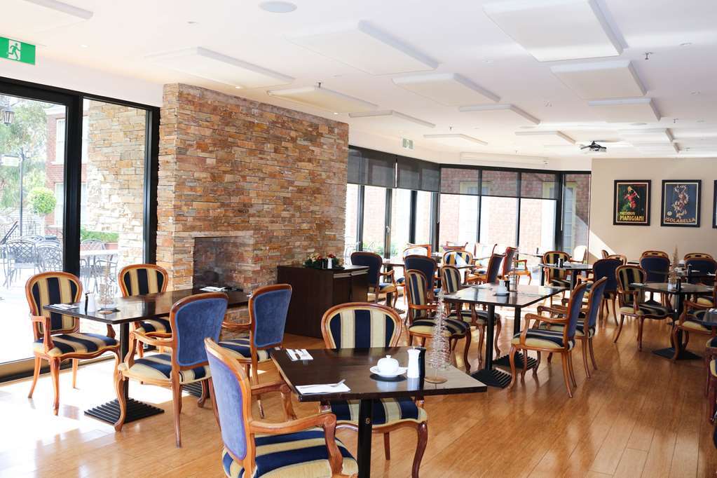 Canterbury International Hotel Forest Hill Ресторан фото